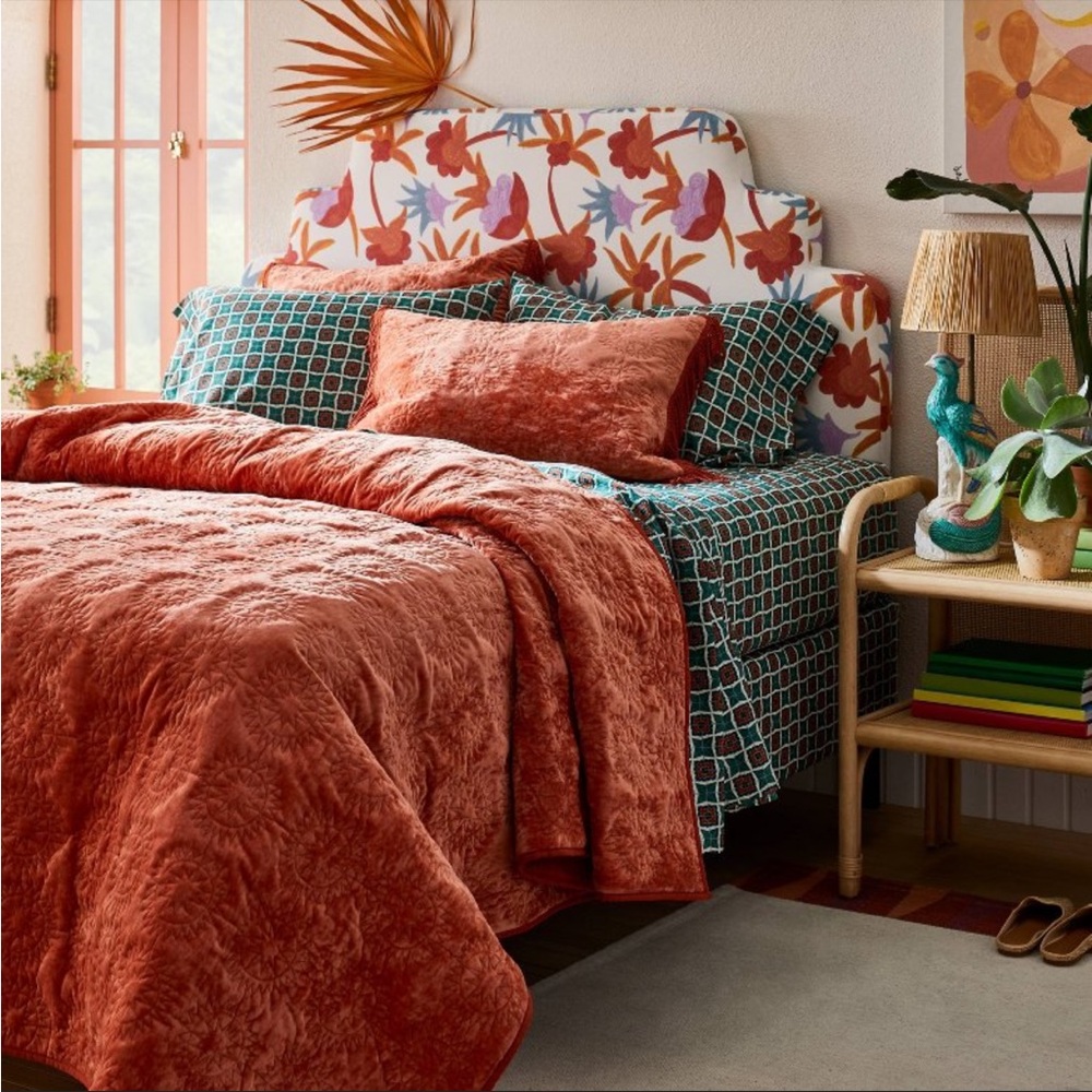 Sun Stitched Vintage Velvet Quilt Coral Opalhouse King NWT
